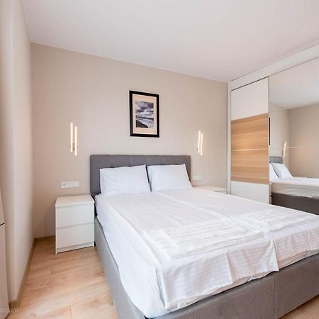 Sea Stories Apartments Варна Екстериор снимка