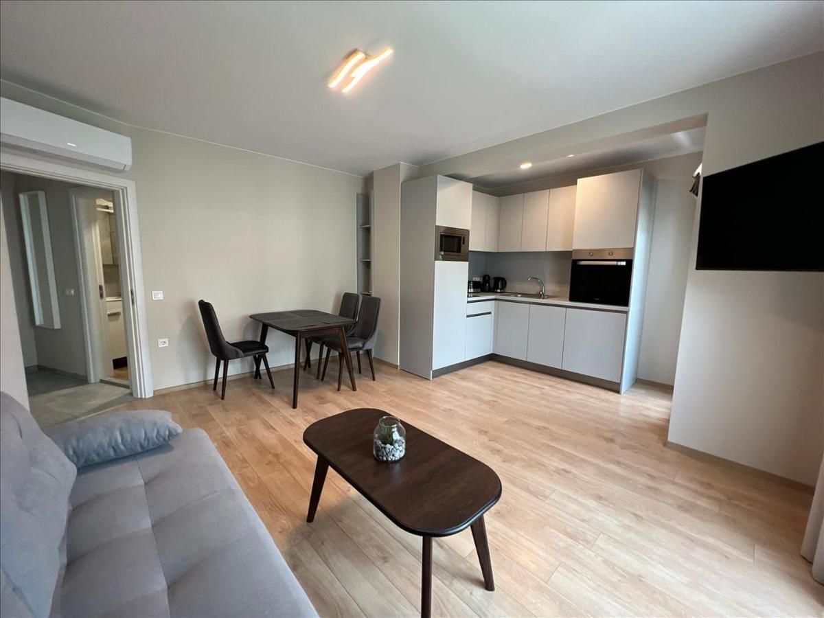 Sea Stories Apartments Варна Екстериор снимка