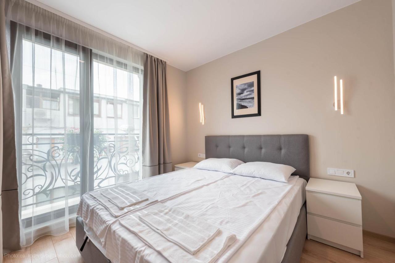 Sea Stories Apartments Варна Екстериор снимка